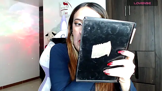 SarahXRusso online show from December 2024 12:57:02 AM