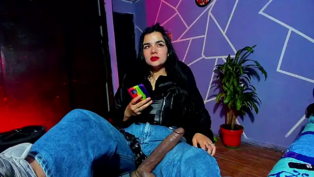 Snapshot of thakytona chatting on November 2025 11:20:02 PM thakytona online show from November 2025 11:20:02 PM