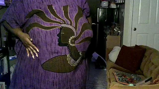 BigKittyRaven online show from December 2024 02:42:01 AM