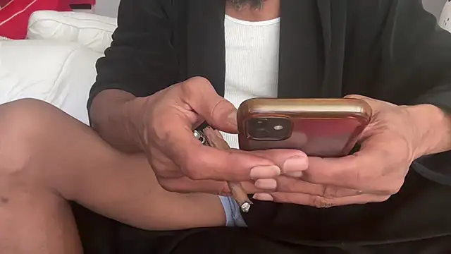 Snapshot of skarfosbabes69 chatting on November 2025 08:47:02 AM skarfosbabes69 online show from November 2025 08:47:02 AM