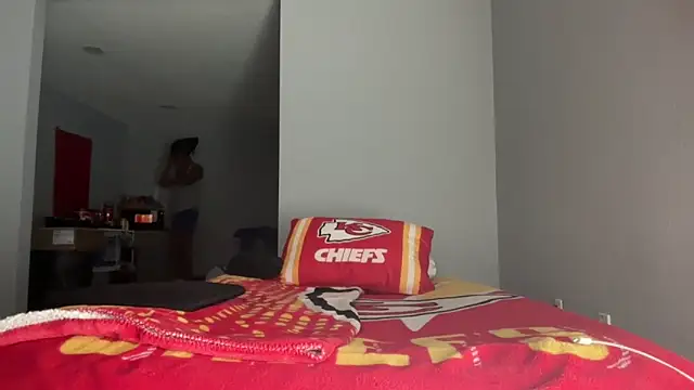 Snapshot of skarfosbabes69 chatting on November 2025 12:04:01 PM skarfosbabes69 online show from November 2025 12:04:01 PM