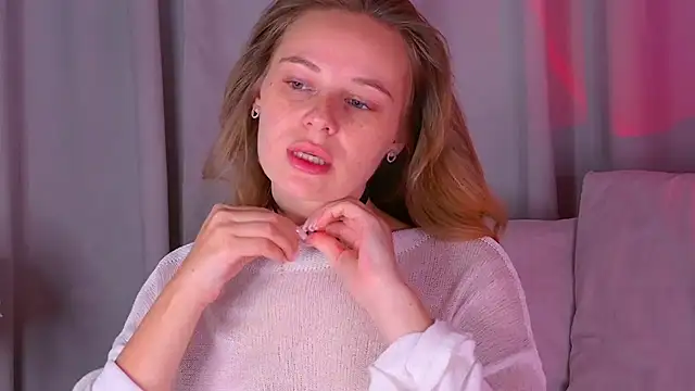 BeatriceEsmont online show from November 2025 07:38:01 PM