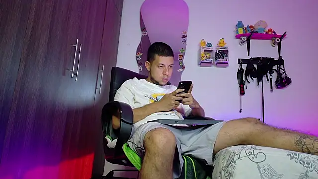 Nymphobuddies online show from February 2026 07:23:01 PM