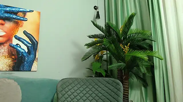 Snapshot of EvySmithXXX chatting on February 2026 06:44:01 AM EvySmithXXX online show from February 2026 06:44:01 AM