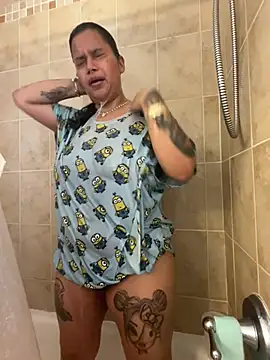 Snapshot of shyfr34k chatting on December 2024 09:37:02 PM shyfr34k online show from December 2024 09:37:02 PM