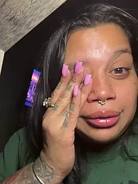 Snapshot of shyfr34k chatting on March 2025 06:02:02 AM shyfr34k online show from March 2025 06:02:02 AM