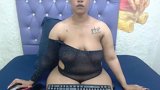 Snapshot of LolaTwerksXX chatting on March 2026 03:06:02 PM LolaTwerksXX online show from March 2026 03:06:02 PM