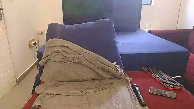 Snapshot of LolaTwerksXX chatting on March 2026 11:59:02 AM LolaTwerksXX online show from March 2026 11:59:02 AM