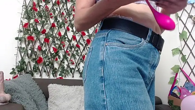 Snapshot of GeorginaBianco chatting on April 2026 12:06:02 PM GeorginaBianco online show from April 2026 12:06:02 PM