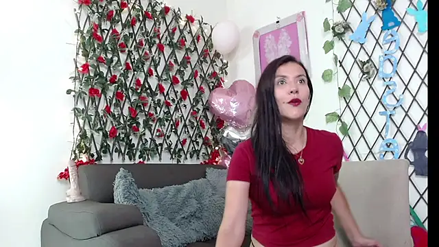 Snapshot of GeorginaBianco chatting on April 2026 12:10:01 PM GeorginaBianco online show from April 2026 12:10:01 PM