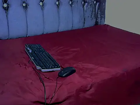 Snapshot of BrikySlut chatting on December 2024 09:00:02 PM BrikySlut online show from December 2024 09:00:02 PM