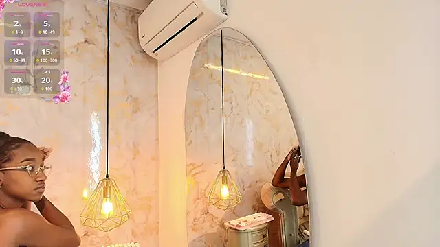 Snapshot of briannaduque chatting on September 2025 02:18:02 PM briannaduque online show from September 2025 02:18:02 PM