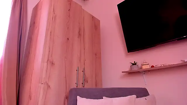 Snapshot of sofiaVelez01 chatting on June 2026 04:42:02 PM sofiaVelez01 online show from June 2026 04:42:02 PM
