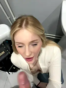 CaseyCumFace online show from November 2025 12:28:01 PM