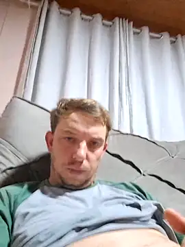 Snapshot of BimodalMood chatting on May 2026 01:56:01 AM BimodalMood online show from May 2026 01:56:01 AM