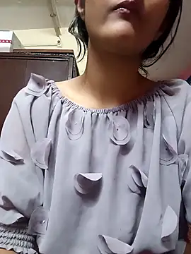 Snapshot of BabySlimmy10 chatting on March 2025 11:39:02 PM BabySlimmy10 online show from March 2025 11:39:02 PM