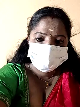 Snapshot of sheela28 chatting on December 2024 01:44:02 PM sheela28 online show from December 2024 01:44:02 PM