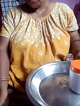 Snapshot of Hotty-rumi chatting on October 2025 05:01:01 PM Hotty-rumi online show from October 2025 05:01:01 PM