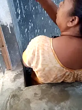 Snapshot of Hotty-rumi chatting on October 2025 05:44:02 AM Hotty-rumi online show from October 2025 05:44:02 AM