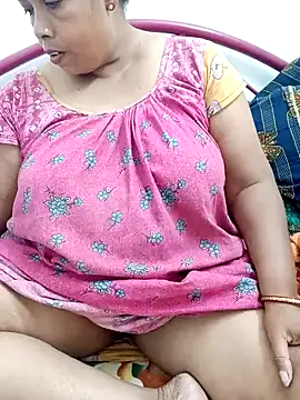 Snapshot of Hotty-rumi chatting on December 2025 04:02:01 PM Hotty-rumi online show from December 2025 04:02:01 PM