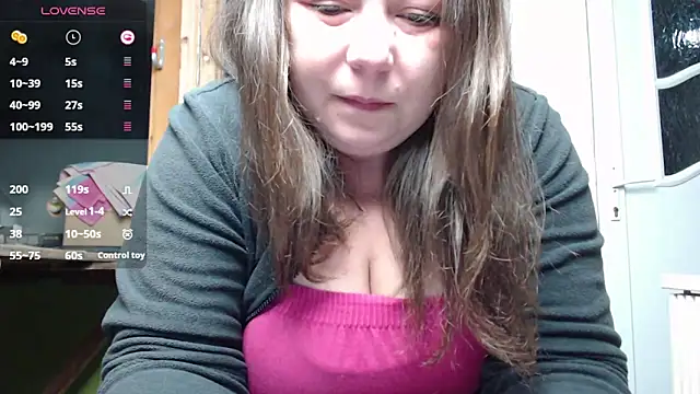 Snapshot of KasiaPrivat chatting on January 2025 05:07:02 PM KasiaPrivat online show from January 2025 05:07:02 PM