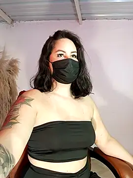 Aiunii1 online show from October 2025 01:36:03 PM