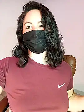 Aiunii1 online show from November 2025 01:18:02 PM