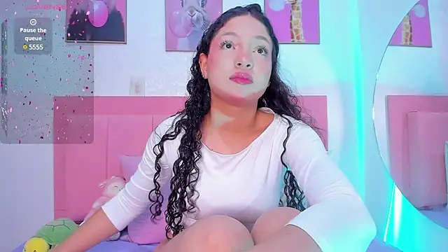 Snapshot of amandalee01 chatting on February 2025 12:34:02 PM amandalee01 online show from February 2025 12:34:02 PM