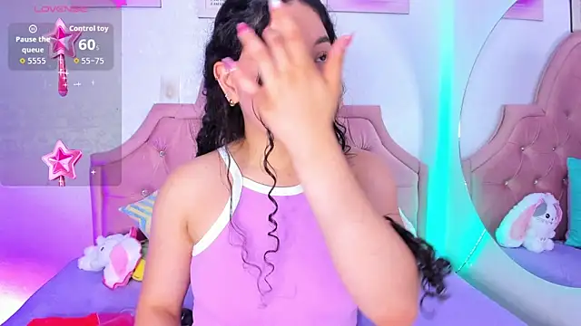 Snapshot of amandalee01 chatting on November 2025 07:57:01 PM amandalee01 online show from November 2025 07:57:01 PM