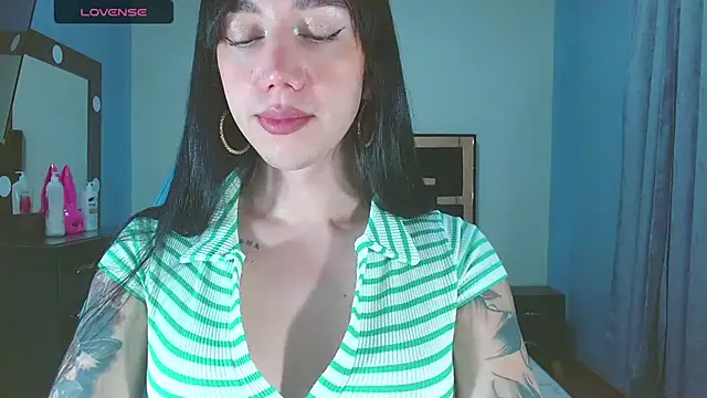 Snapshot of karla_zambrano chatting on July 2026 08:13:02 PM karla zambrano online show from July 2026 08:13:02 PM