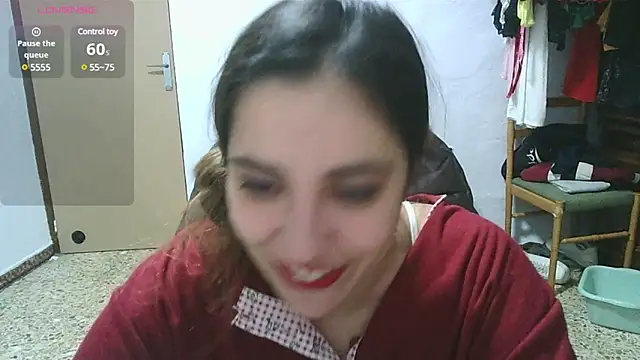 Snapshot of Ursumi1 chatting on January 2025 10:20:02 PM Ursumi1 online show from January 2025 10:20:02 PM