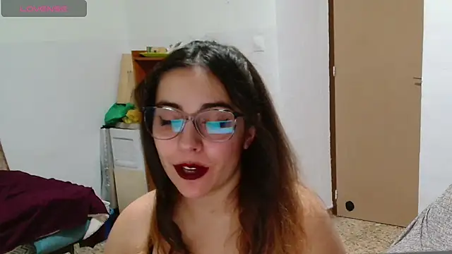 Snapshot of Ursumi1 chatting on February 2025 04:33:01 PM Ursumi1 online show from February 2025 04:33:01 PM