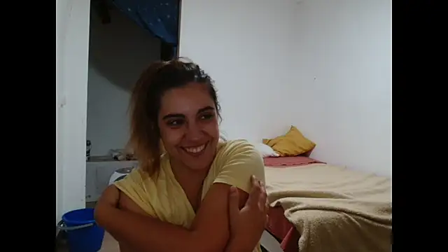 Snapshot of Ursumi1 chatting on September 2025 09:28:02 PM Ursumi1 online show from September 2025 09:28:02 PM