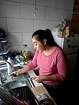 Ursumi1 online show from December 2025 11:06:02 AM