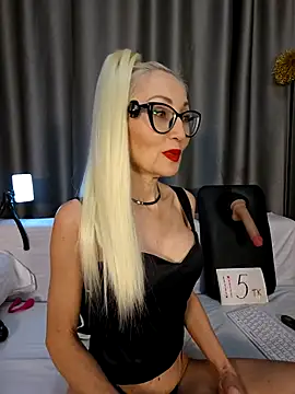 Milforja online show from November 2025 07:05:02 PM