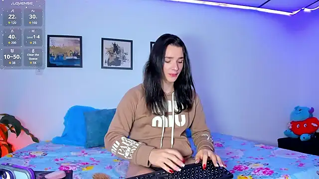 elafranco  online show from November 2025 04:50:01 PM