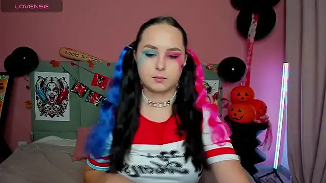 Snapshot of BeatriceReeves chatting on October 2025 01:07:02 AM BeatriceReeves online show from October 2025 01:07:02 AM