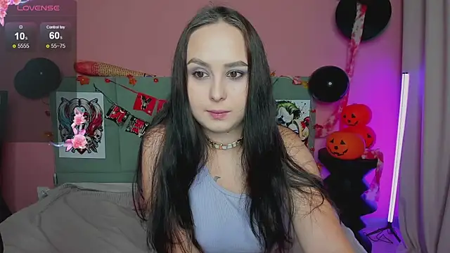 Snapshot of BeatriceReeves chatting on October 2025 01:06:02 AM BeatriceReeves online show from October 2025 01:06:02 AM