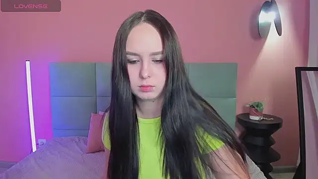 Snapshot of BeatriceReeves chatting on November 2025 01:08:02 AM BeatriceReeves online show from November 2025 01:08:02 AM