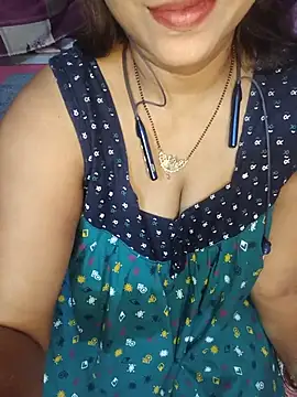 Sexy Mona Bhabhi online show from August 2026 06:22:02 PM