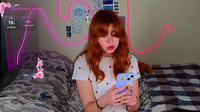 Penny Staaar online show from February 2025 08:19:01 PM