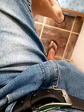 Snapshot of paubabando_ chatting on March 2025 01:29:01 PM paubabando online show from March 2025 01:29:01 PM