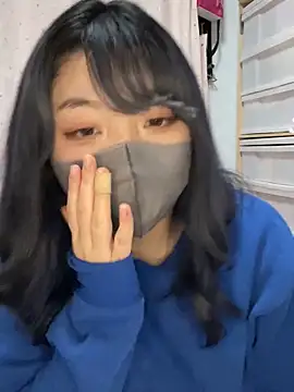 Snapshot of YUNA-yuna chatting on February 2025 06:51:01 PM YUNA-yuna online show from February 2025 06:51:01 PM