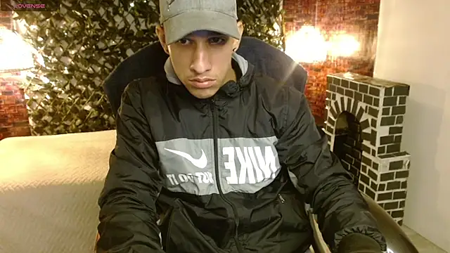 Jheidertwink online show from December 2024 03:50:02 AM