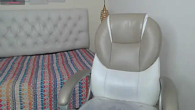 Jheidertwink online show from December 2024 03:47:02 AM