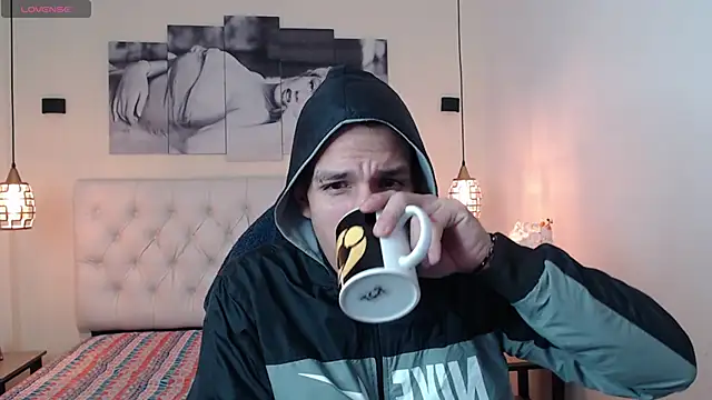 Jheidertwink online show from December 2024 07:27:02 PM