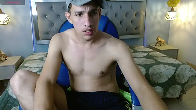 Jheidertwink online show from December 2024 09:28:02 AM