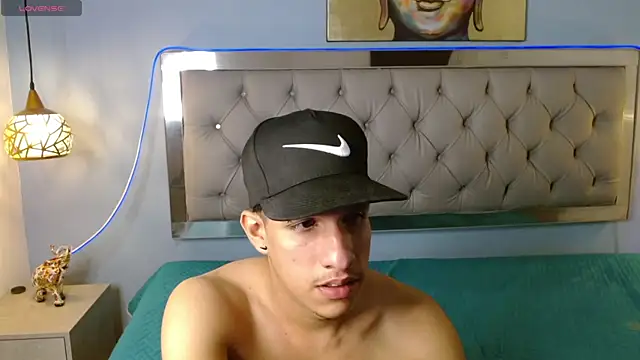 Jheidertwink online show from January 2025 09:59:01 AM