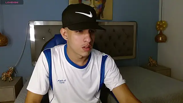 Jheidertwink online show from January 2025 03:23:02 AM