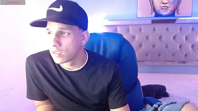 Jheidertwink online show from January 2025 03:32:02 AM